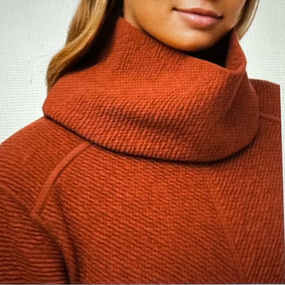 Hard to Find, Lululemon Woman’s On Repeat Dress with Removal Cowl Neck
Size 4 - Picture 9 of 10